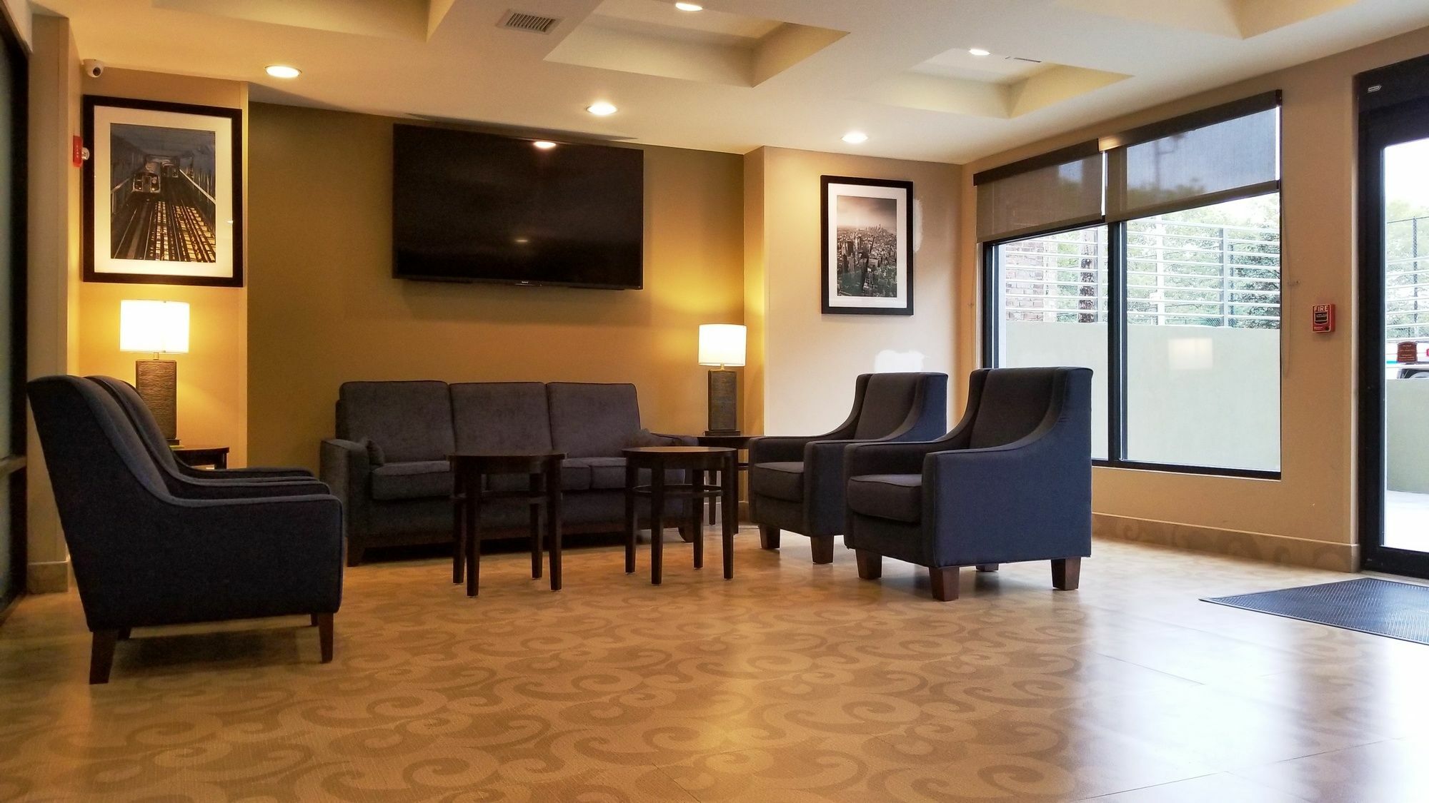 ניו יורק Days Inn By Wyndham Brooklyn Marine Park מראה חיצוני תמונה